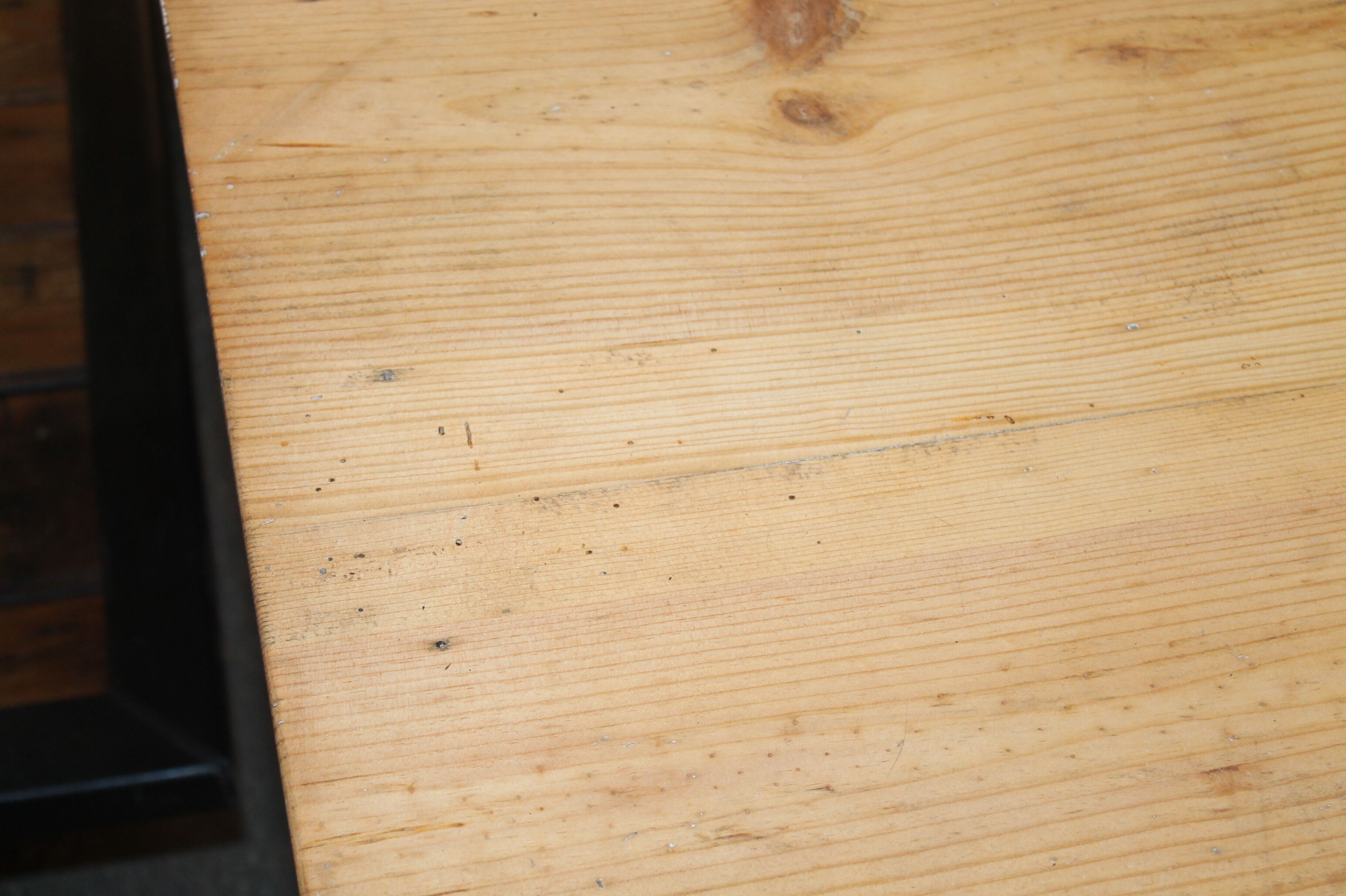 Dining room table black feet