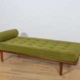 Modèle GE-19 de méridienne en teck, conçu par Hans J. Wegner pour Getama, Danemark, années 1950