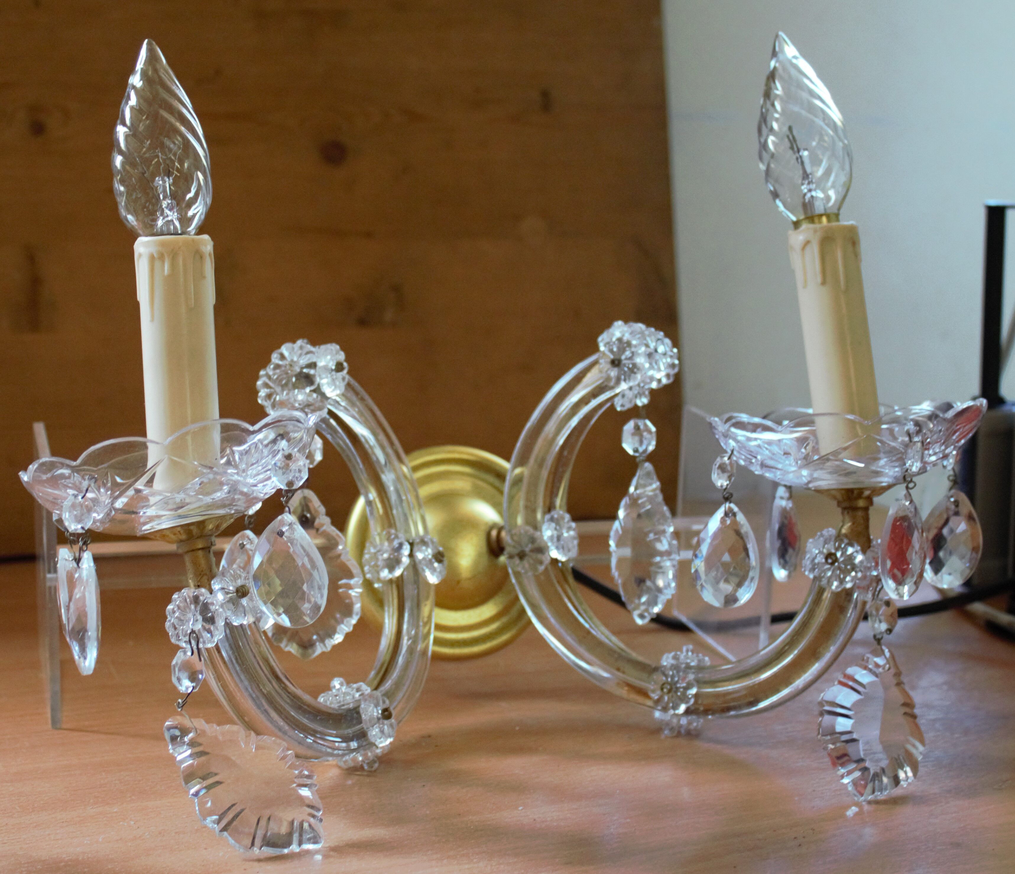 Old set of 2 Marie Thérése lamps with tassels