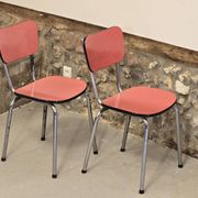 Paire de chaises en formica rose