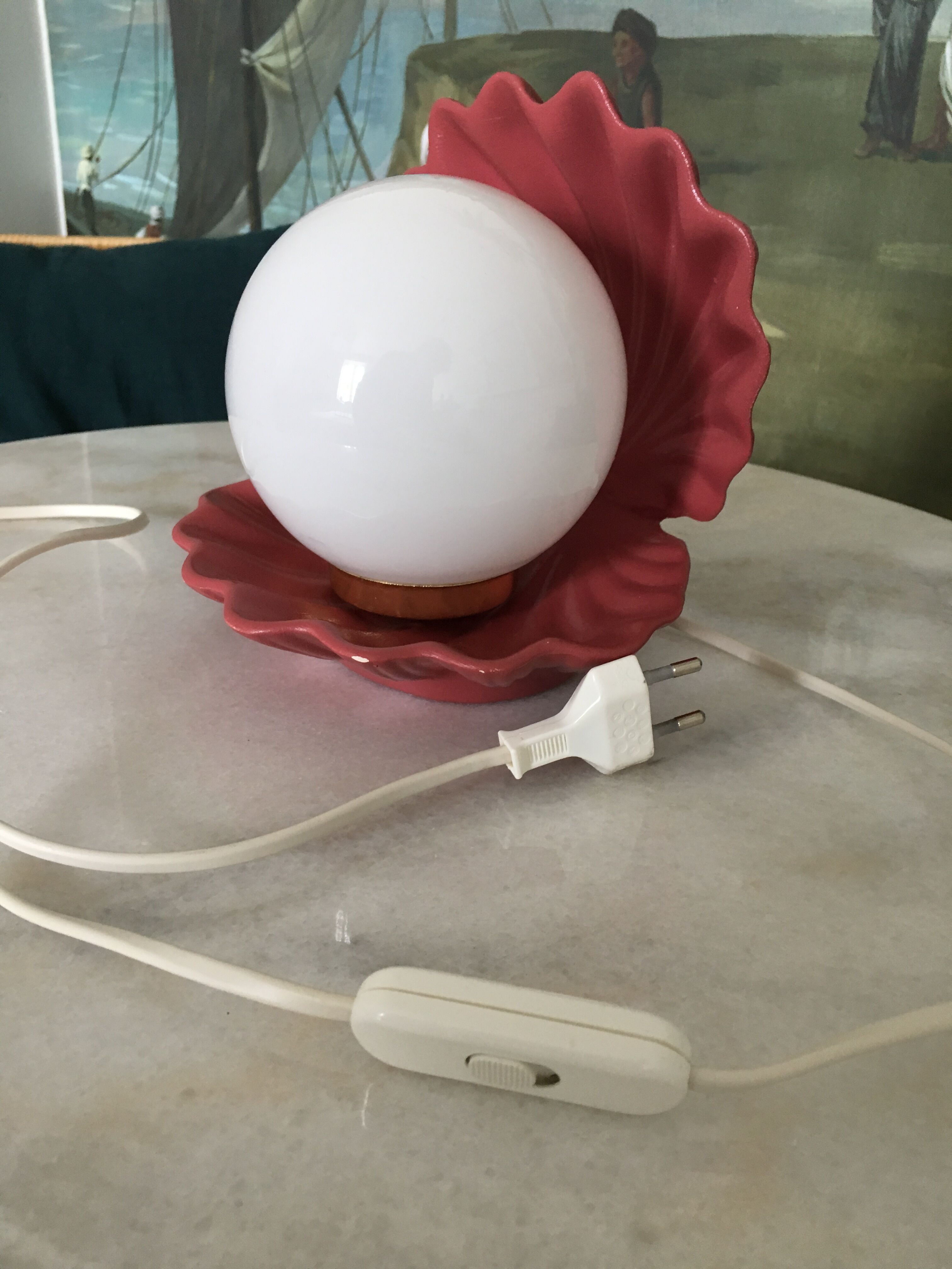 Light pink shell of the 80s