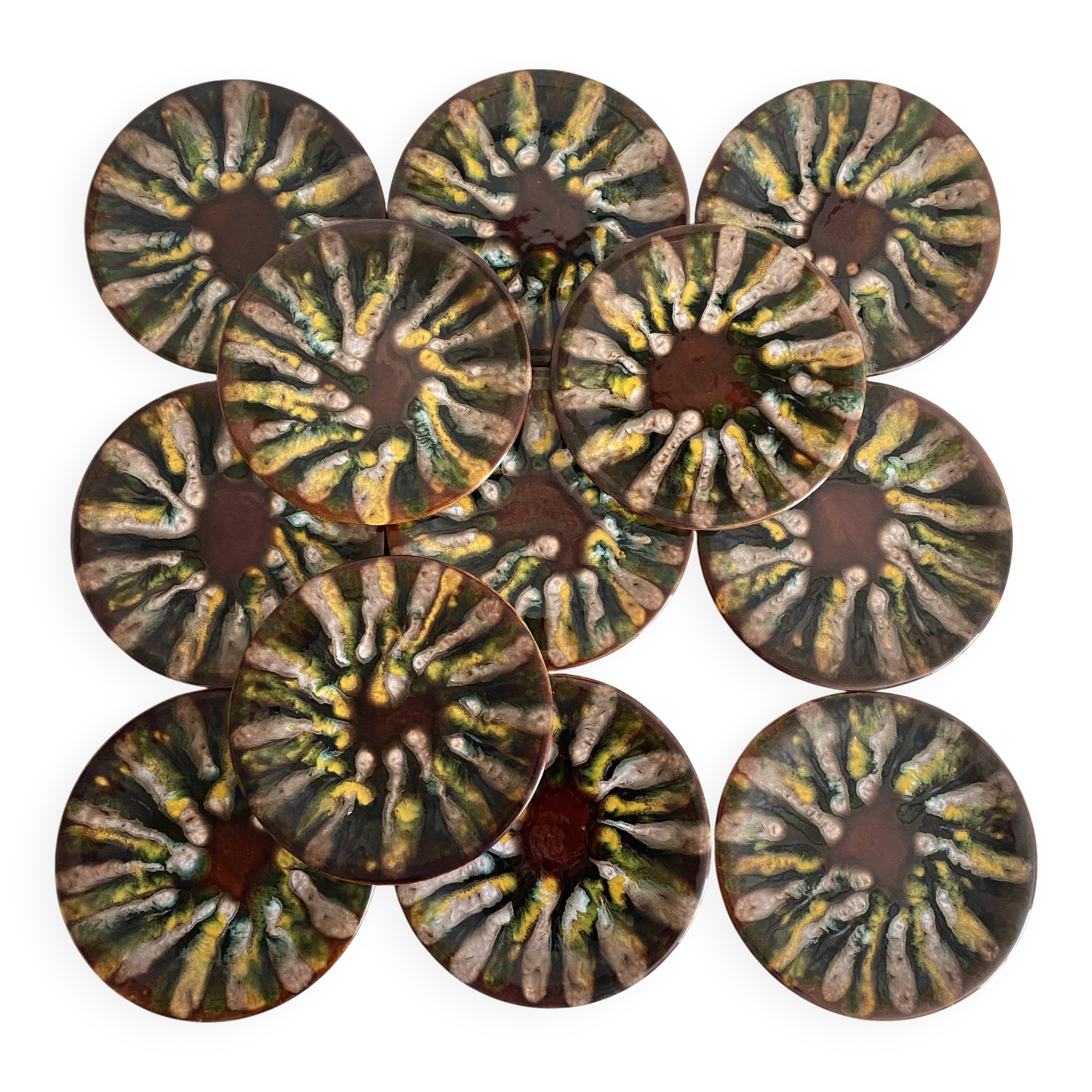 Saint Jean de Bretagne earthenware dessert plates