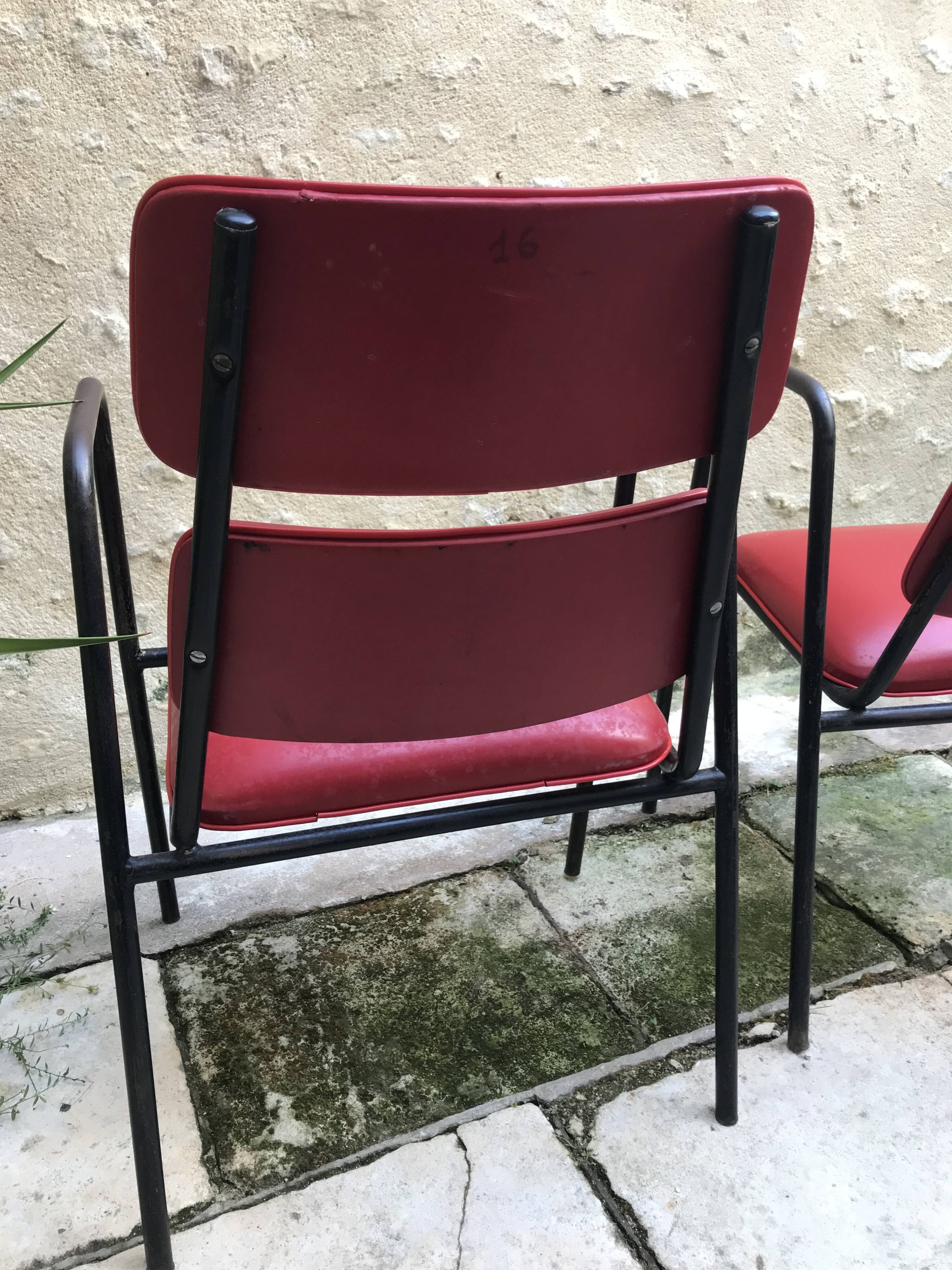 Pair of armchairs in red skai 1950 vintage design 50s 70