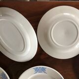 7 assiettes à dessert et 1 plat de service vintage