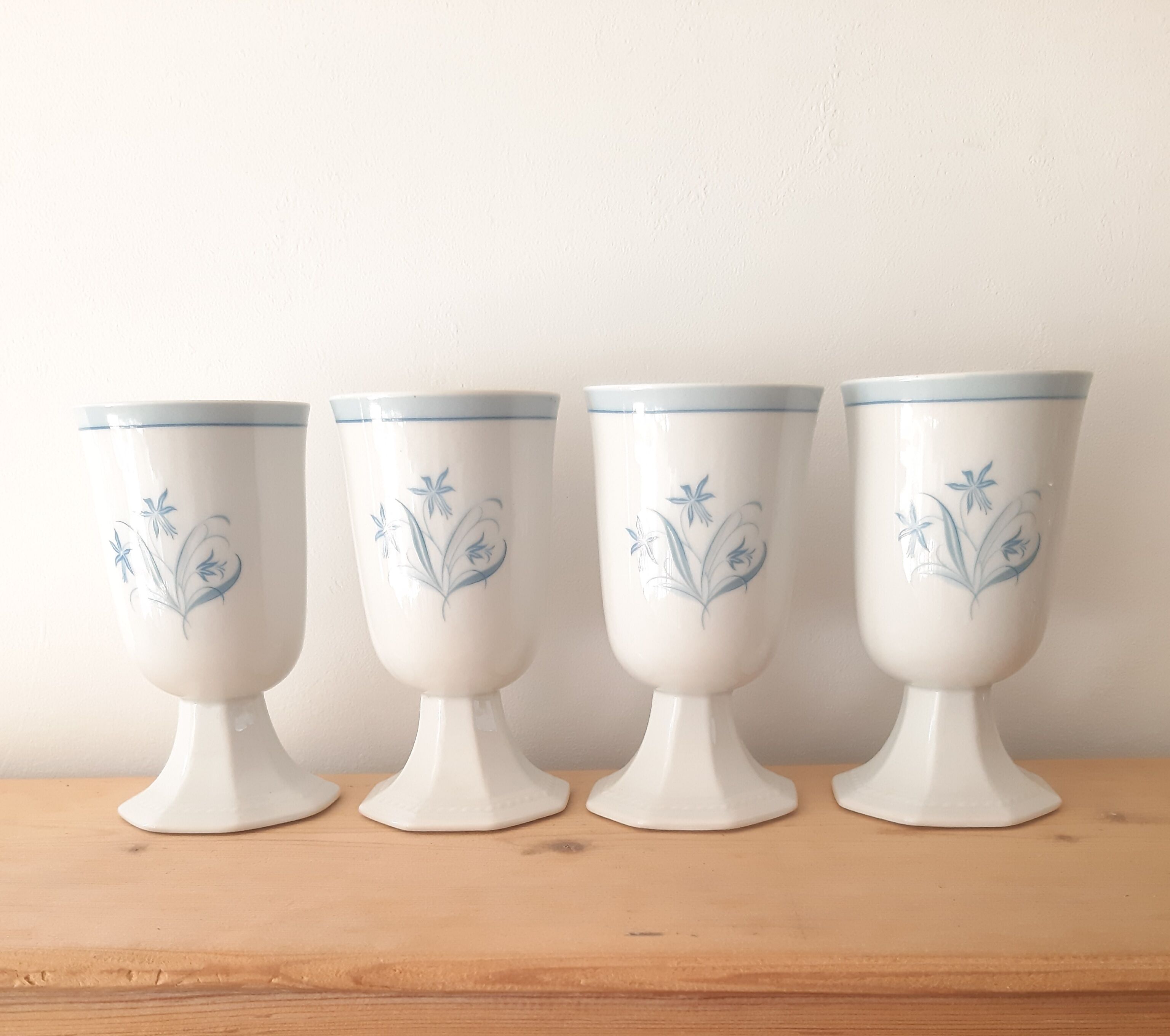 Cups, 4 mugs