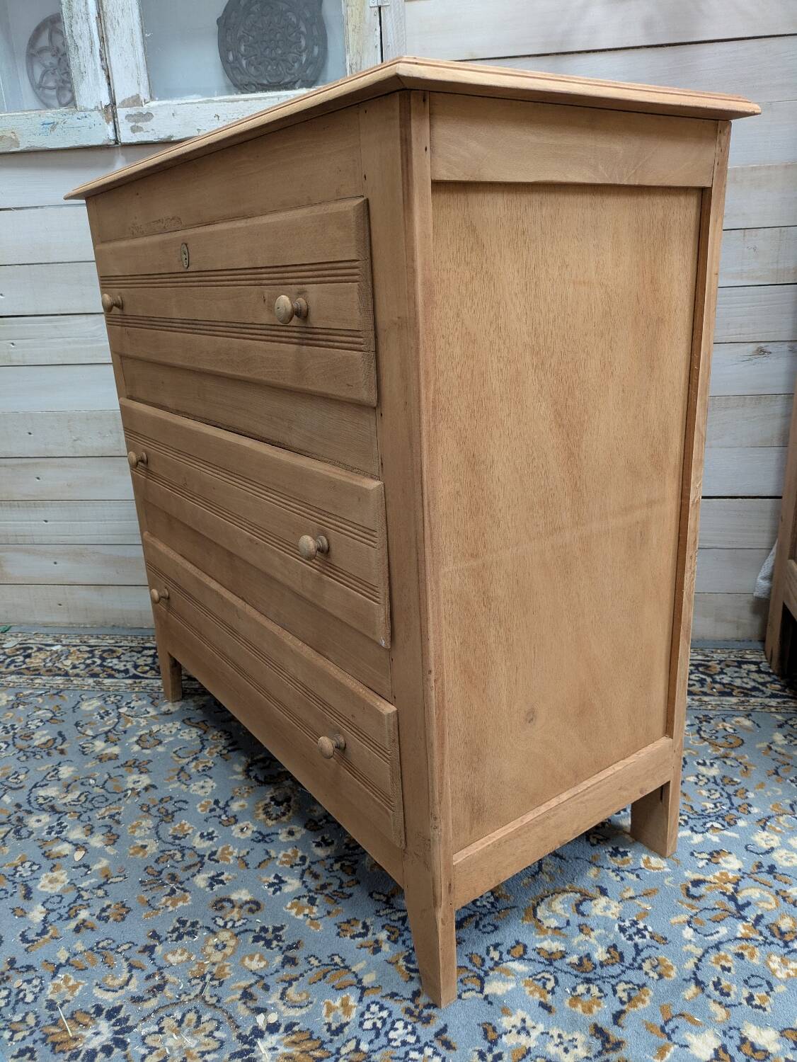 Commode vintage