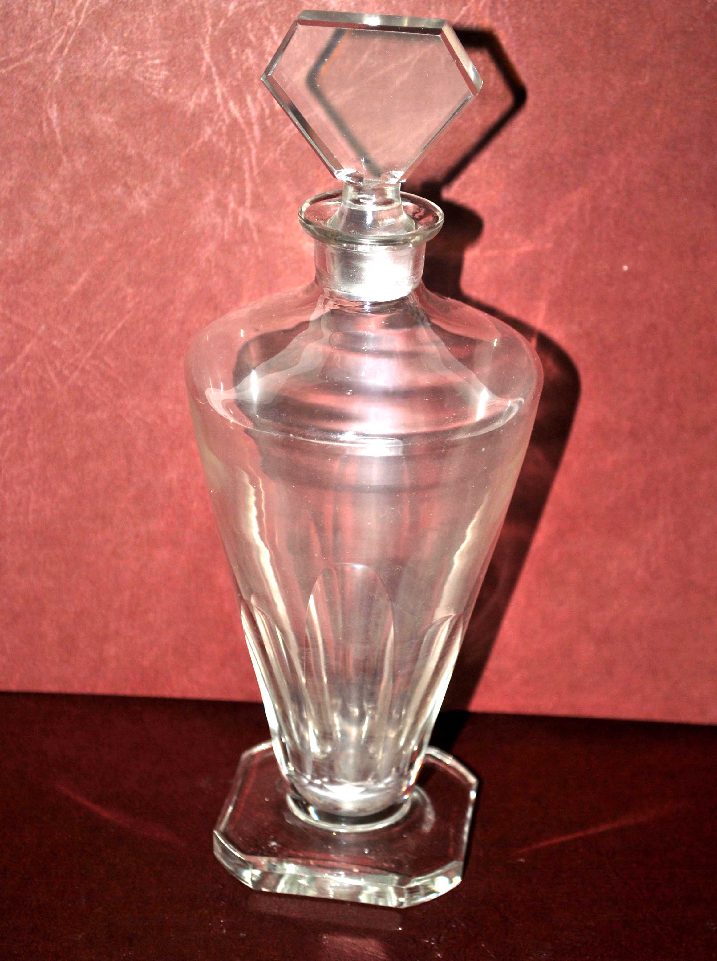 Art deco carafe in cut crystal - 1920s