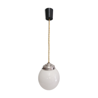 Suspension opaline blanche, art deco, circa 1930