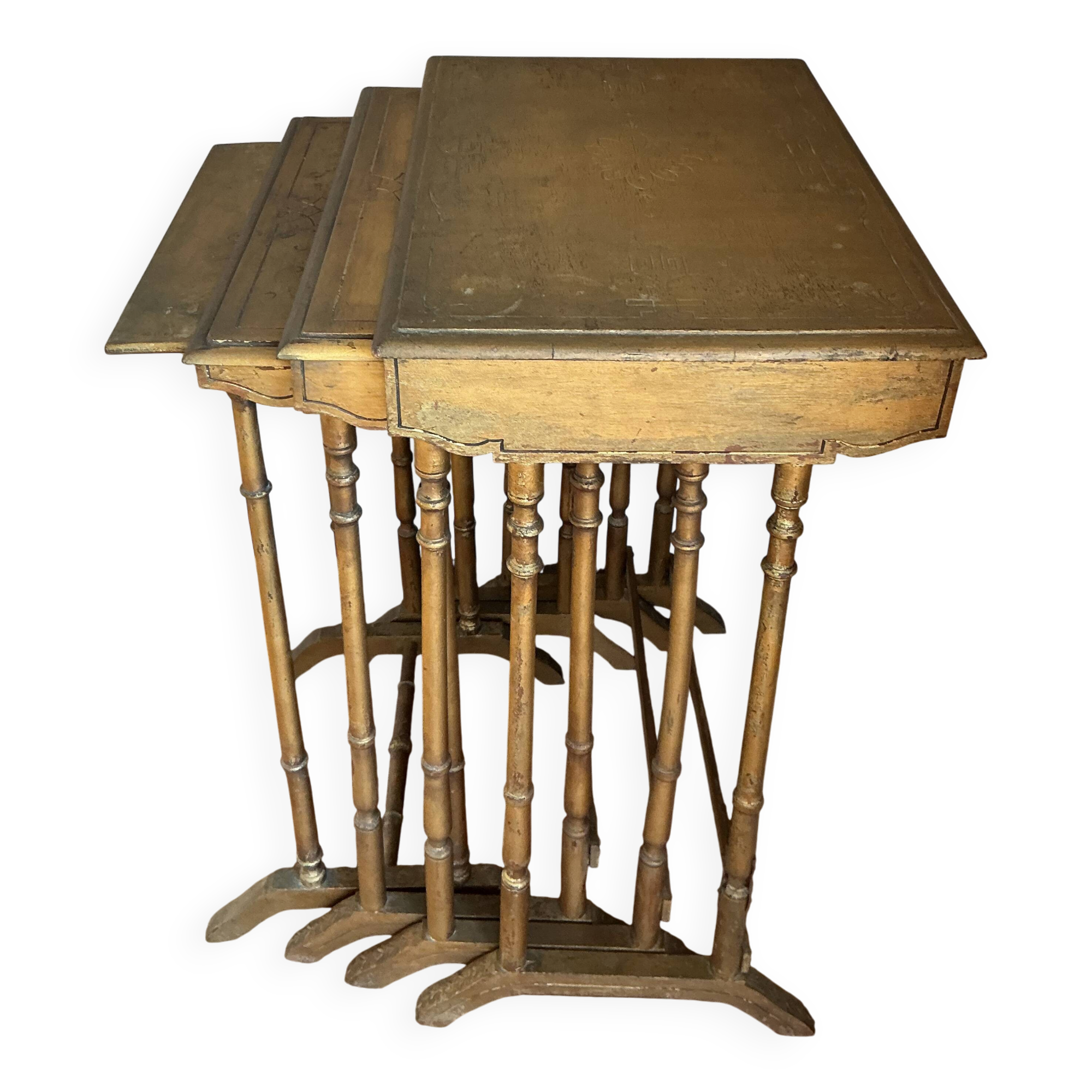 Tables gigogne anciennes- lot de 4 - vintage