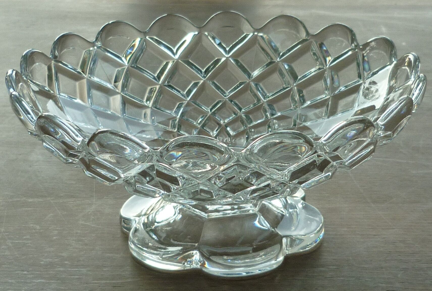 Cut on crystal piedouche signed Baccarat