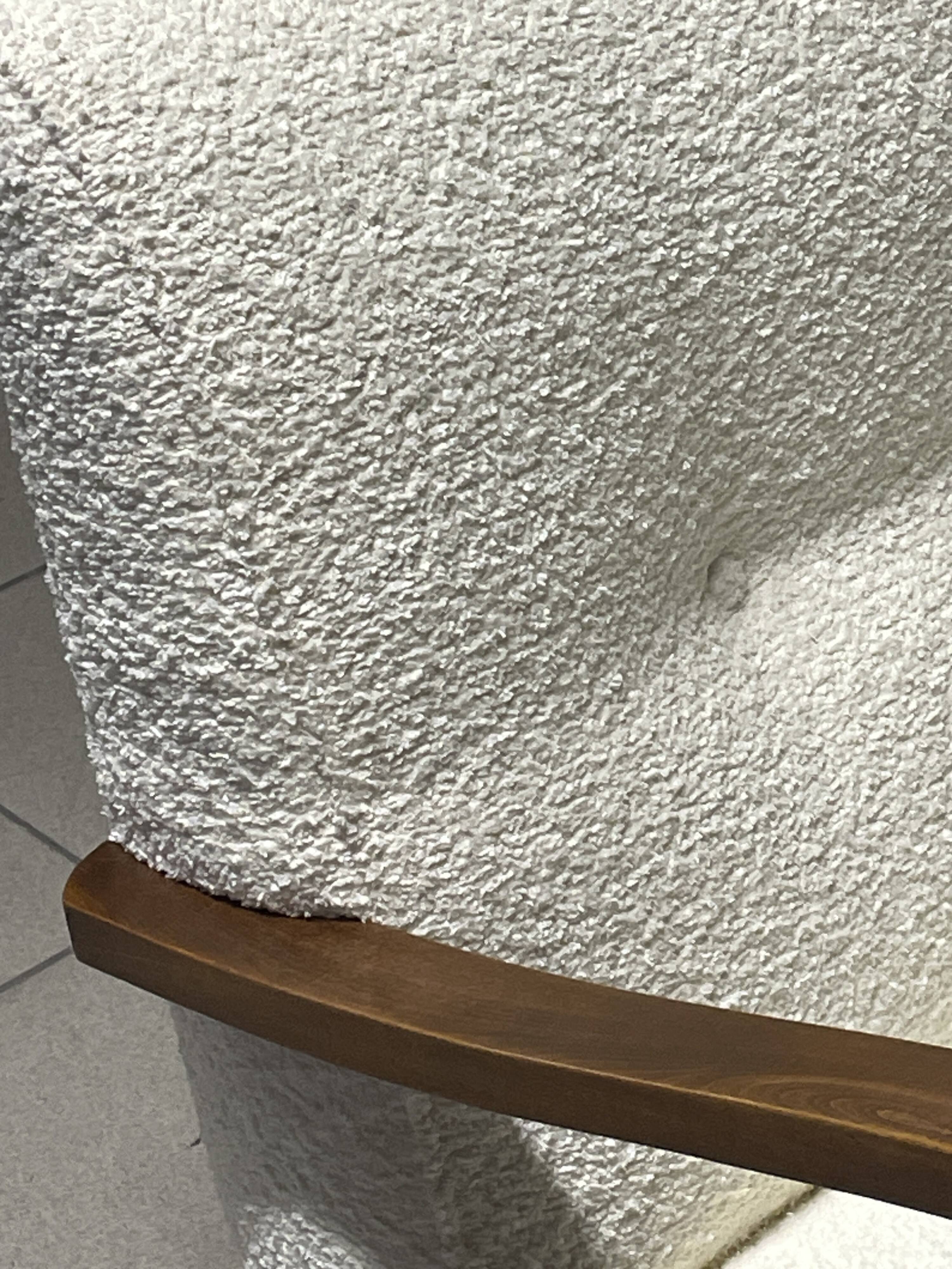 Canapé des années 1940 en bois et tissu bouclé, production italienne