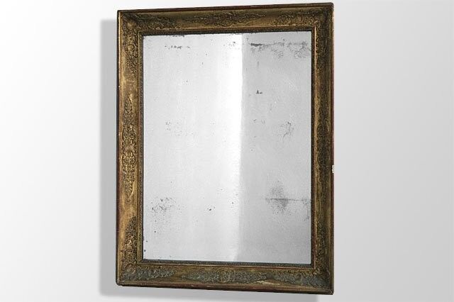 Mirror restoration in Golden stucco