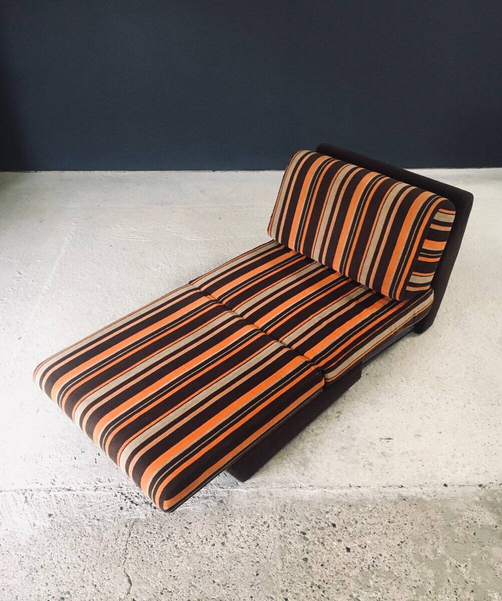 Fold-out extendable lounge chair, 1970s