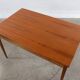 Table extensible en noyer, années 60-70