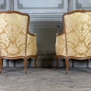 Pair of shepherdesses Louis XV style