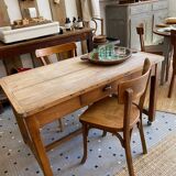 Farmhouse table for 4 people