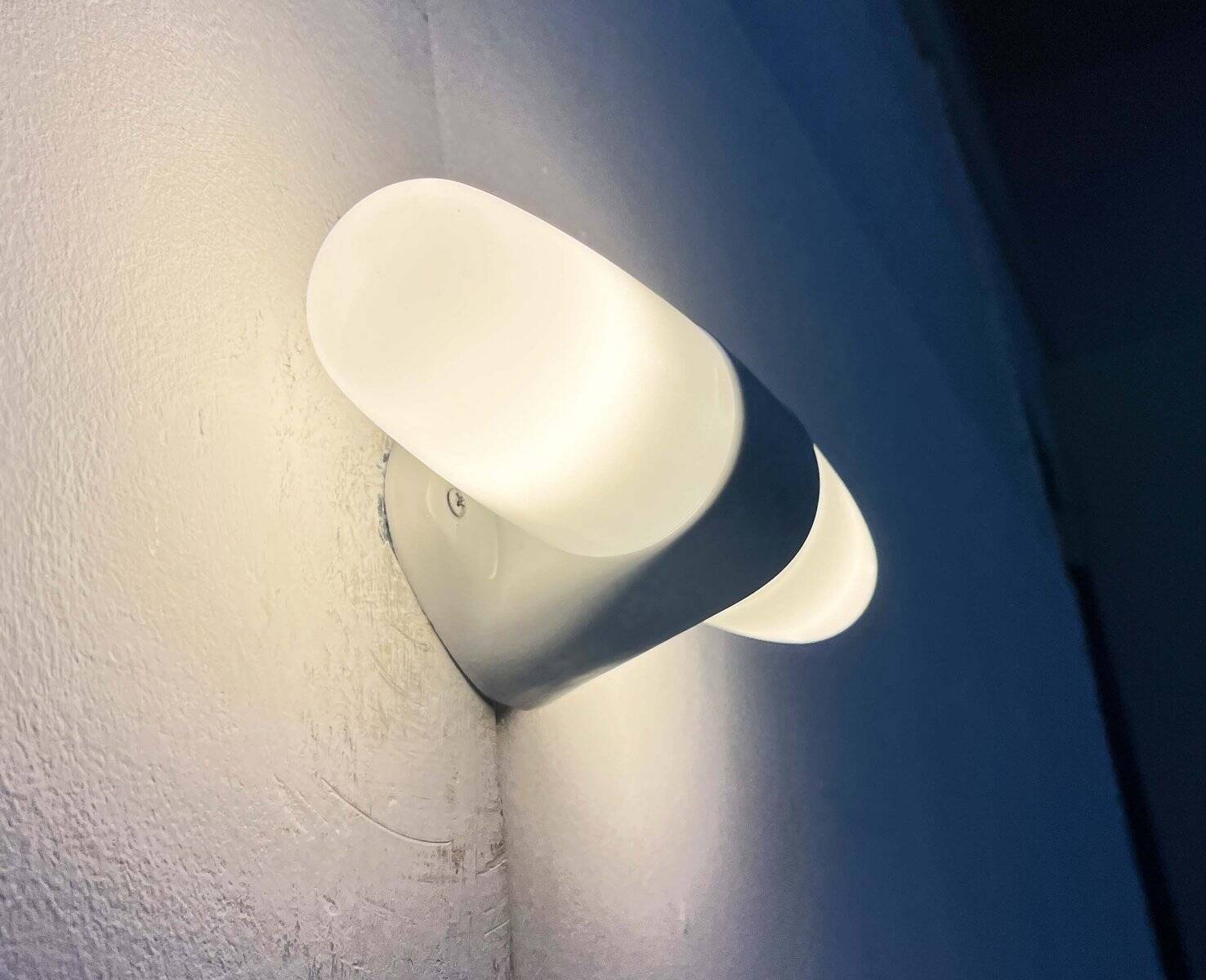 6068 mirror applique in mid-century modern style by Wilhelm Wagenfeld for Lindner, 1950s.