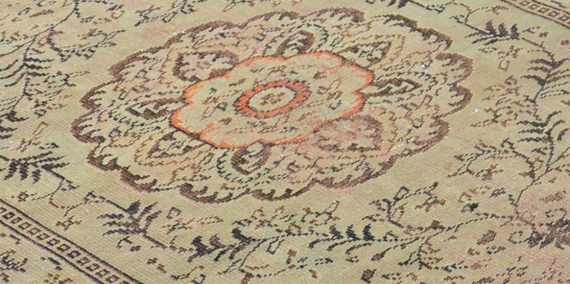 Tapis Oushak Ancien – Motifs Floraux, 174 x 274 cm