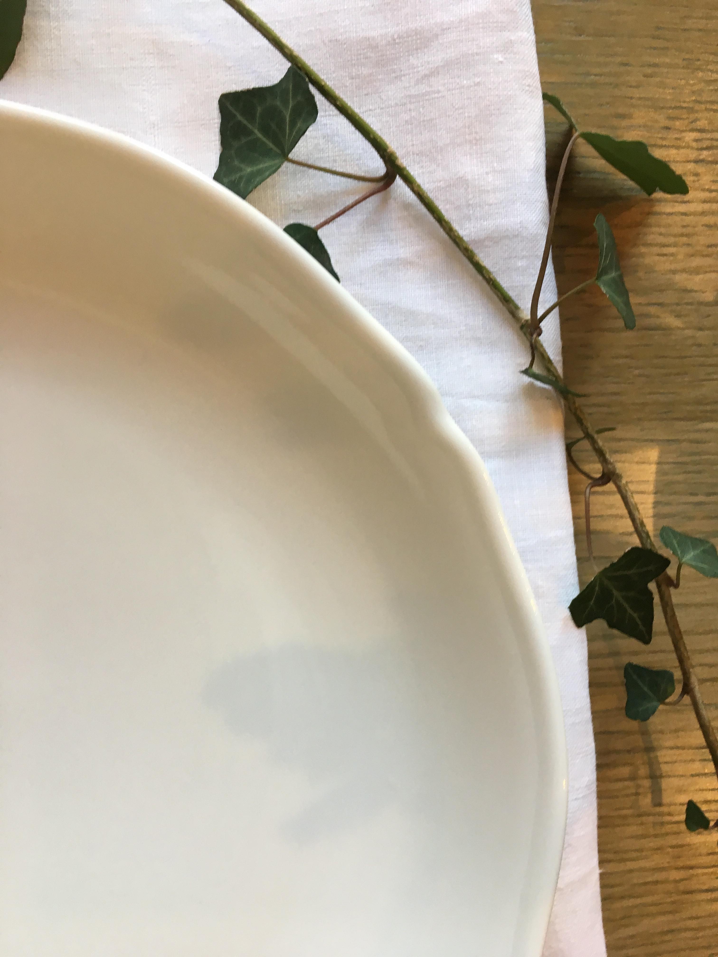 Vintage porcelain presentation dish