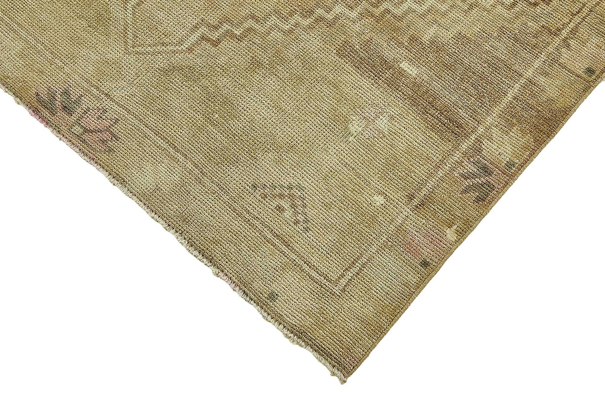 Turkish Vintage Anatolian Rug 120 cm x 217 cm