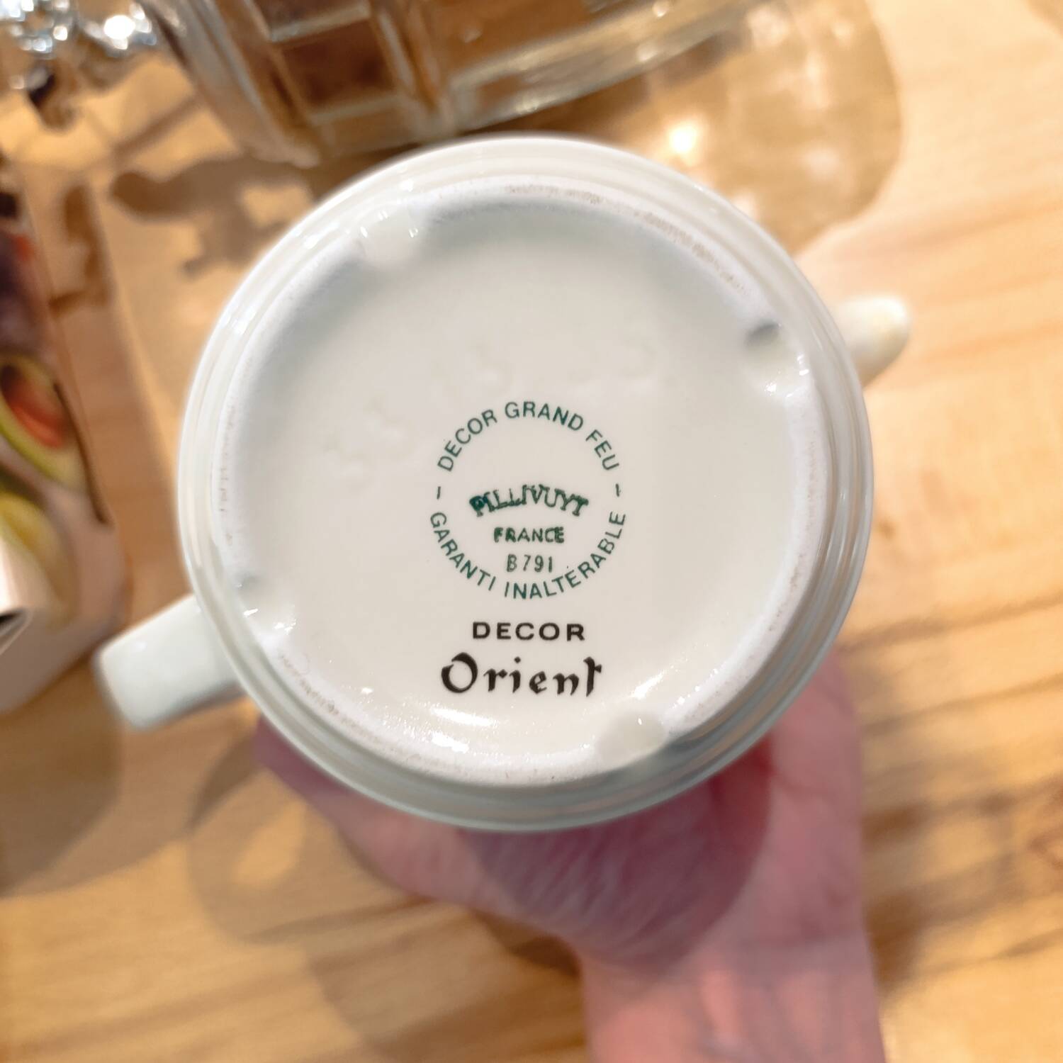 Pillivuyt individual teapot with Oriental decor