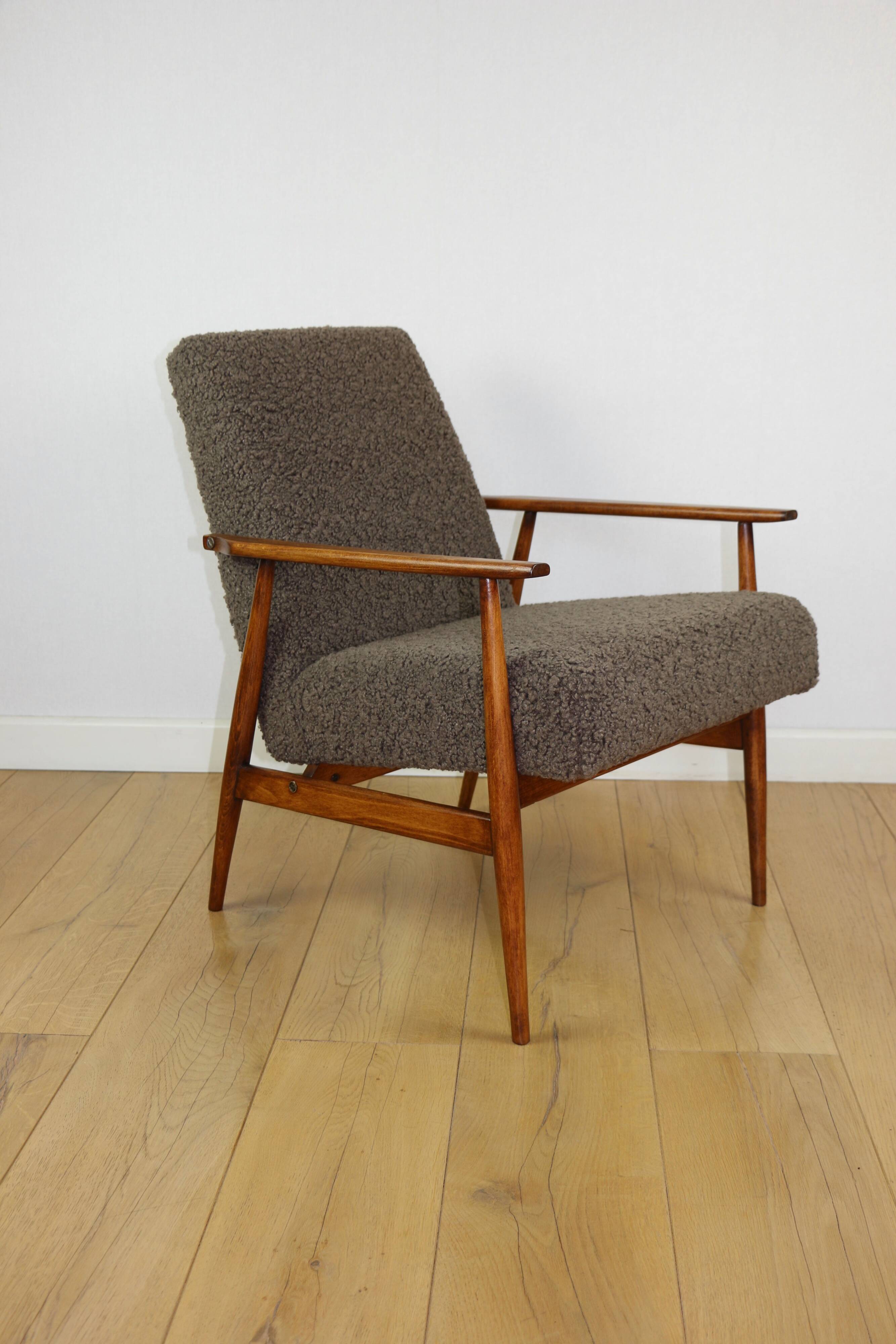 Armchair 'Lis', 1970s brown chocolate brown boucle design by Henryk Lis - 2 pieces available