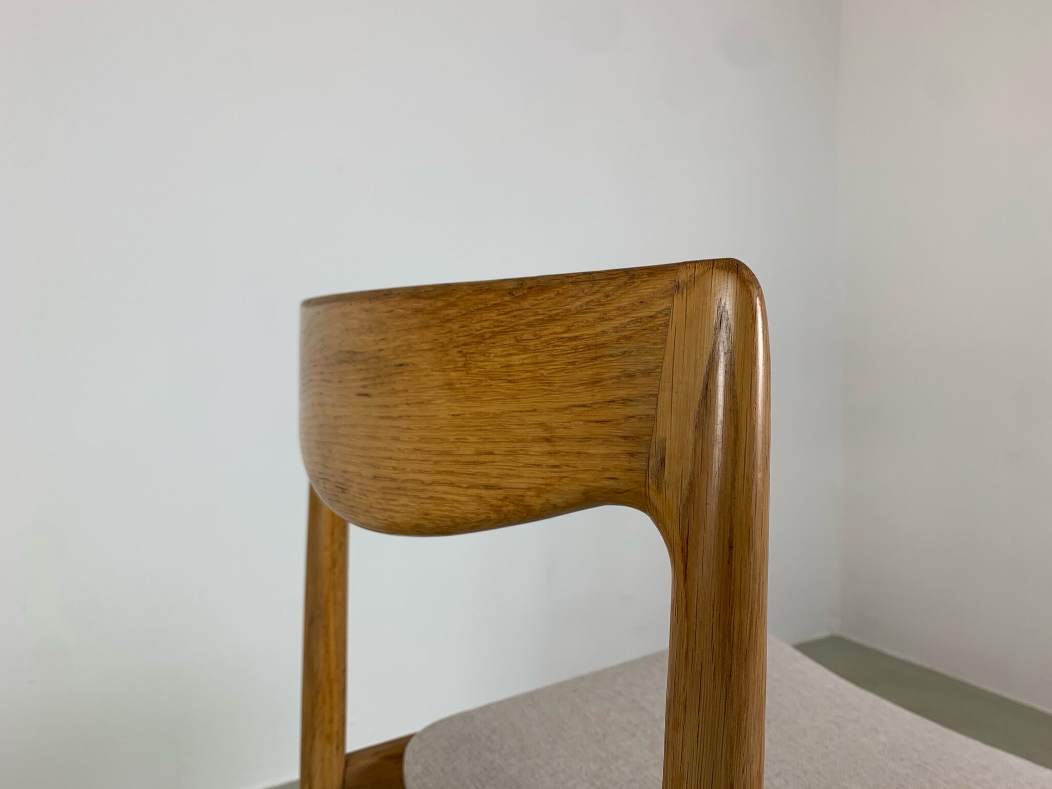 Danish midcentury dining chairs in oak, 1960s