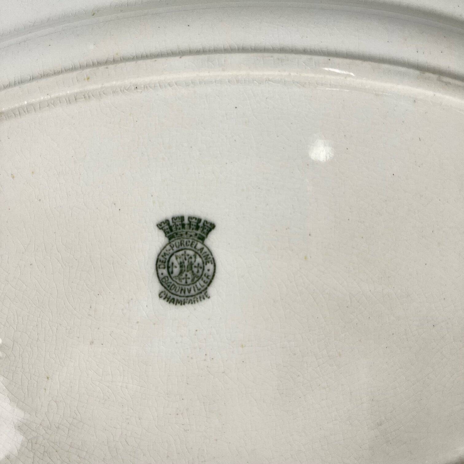 Oval plate model "Champagne", Badonviller, green