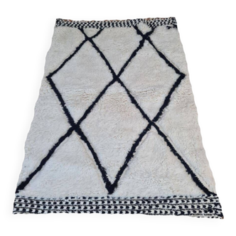 Tapis berbère en laine fait main 150 x 100 cm