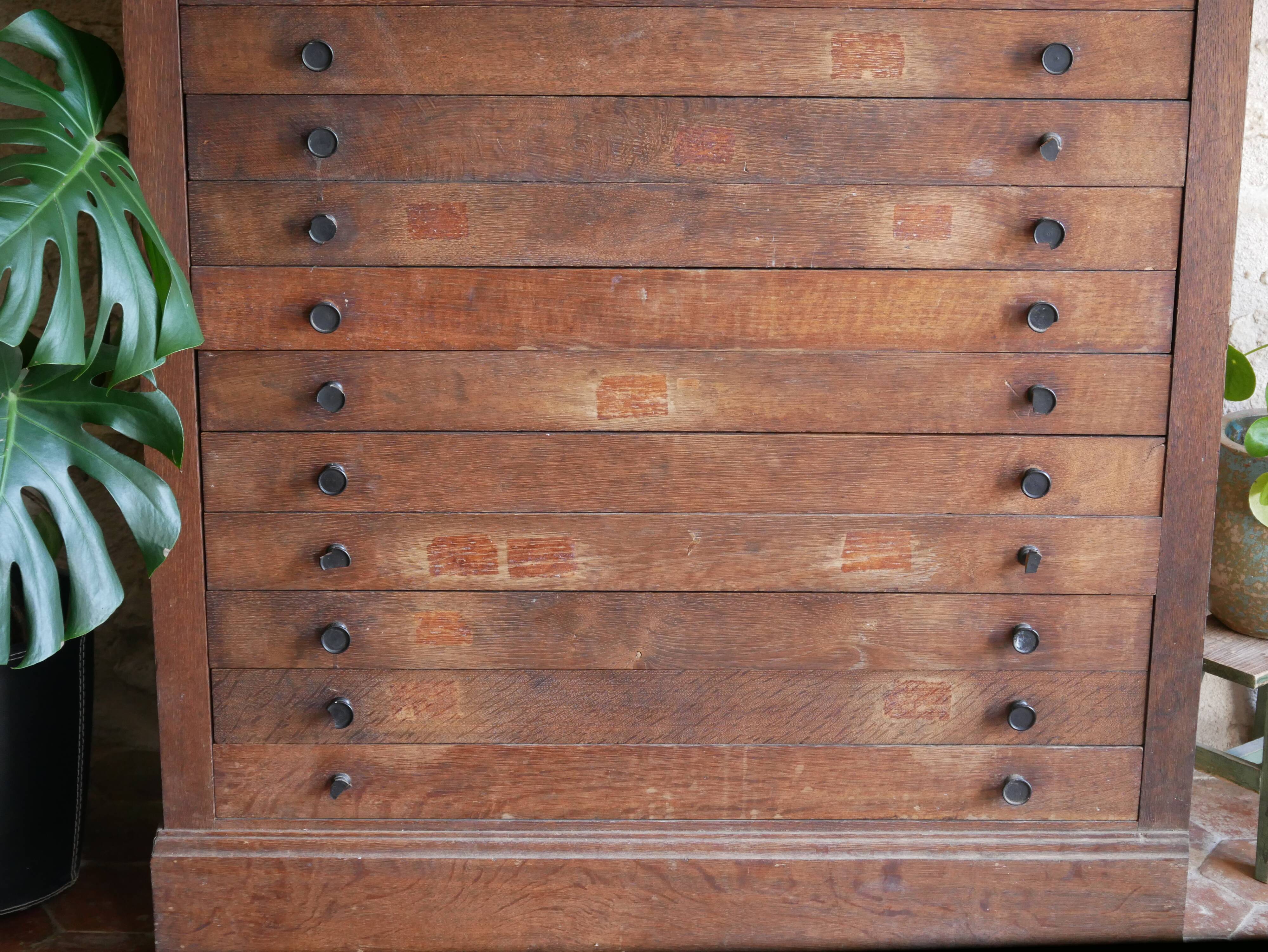 Furniture of trade type printer