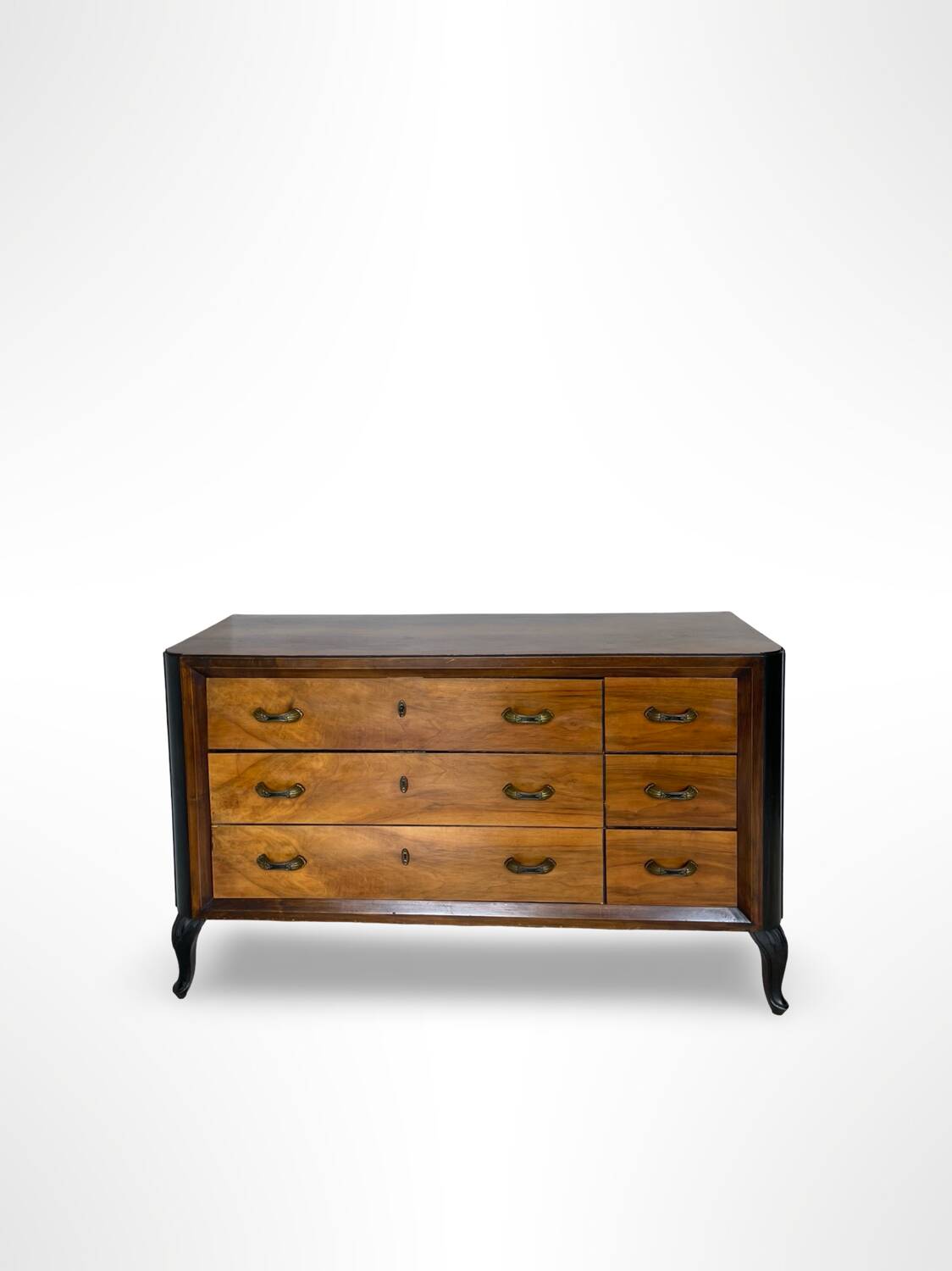 Elegant Italian chest of drawers, 1940s.