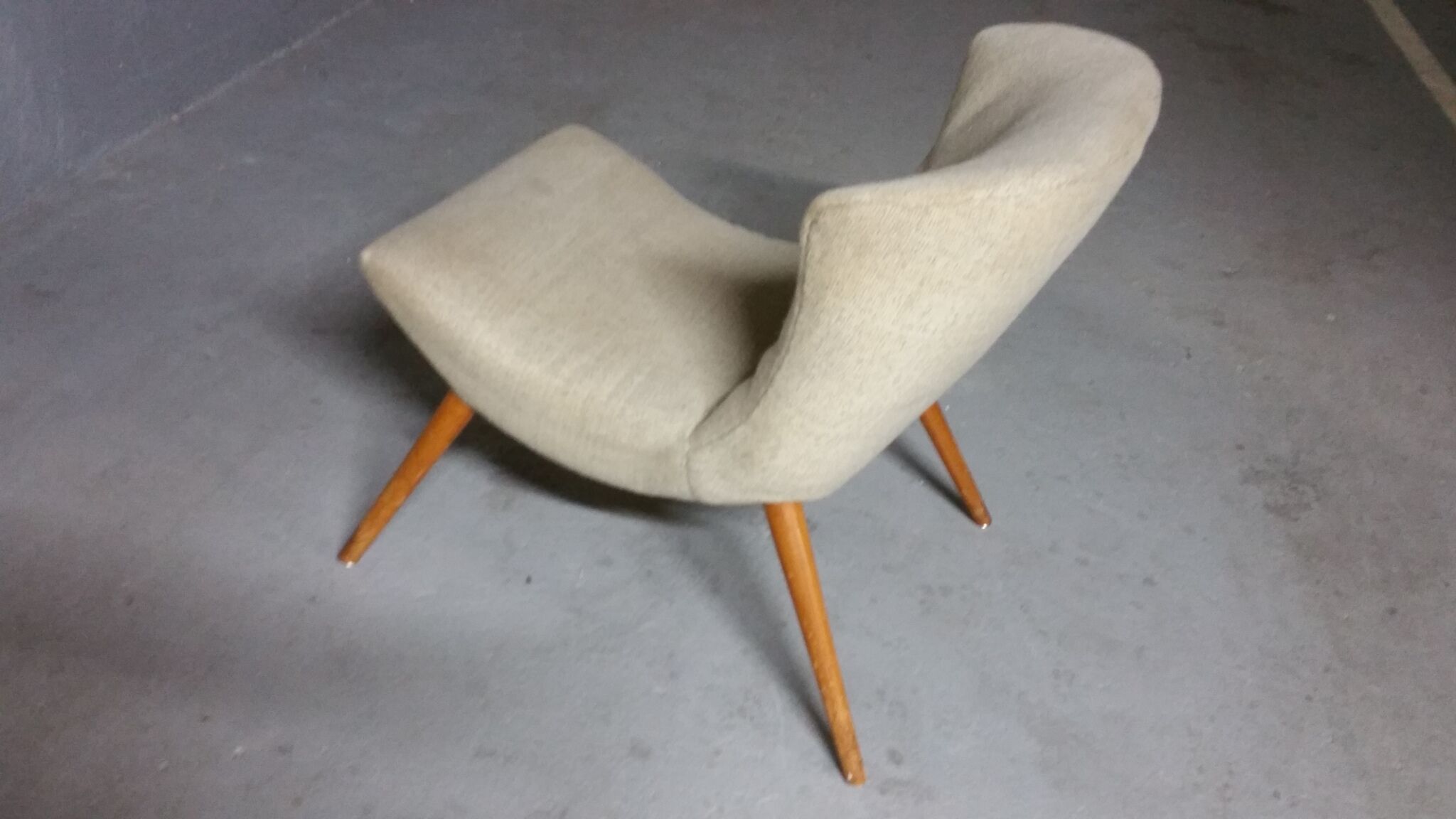 50s 60s beige low chair