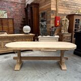 Monastery-style table in solid oak.