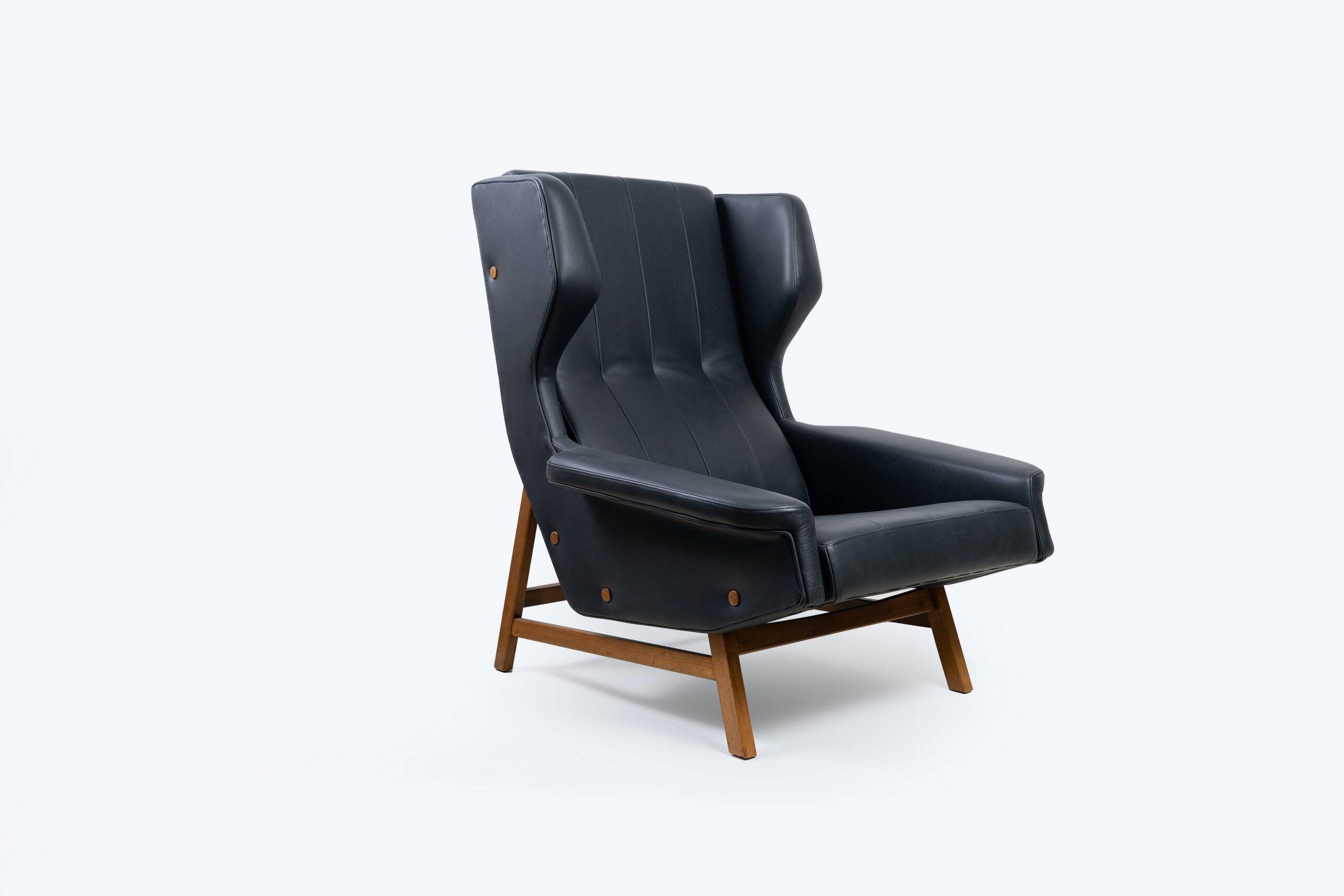877 Wingback armchair by Gianfranco Frattini for Cassina 1959