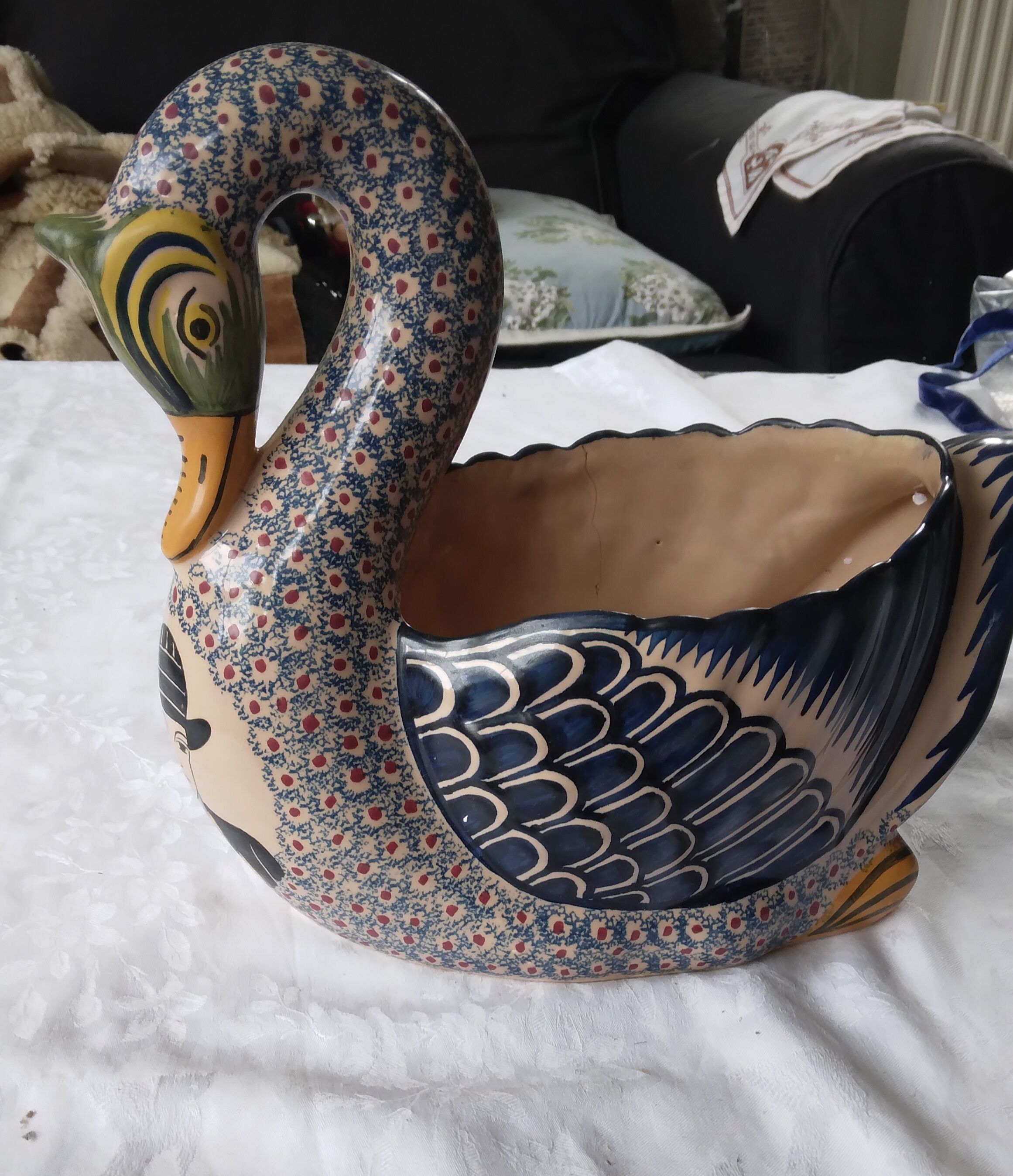 Swan pot cover Henriot Quimper