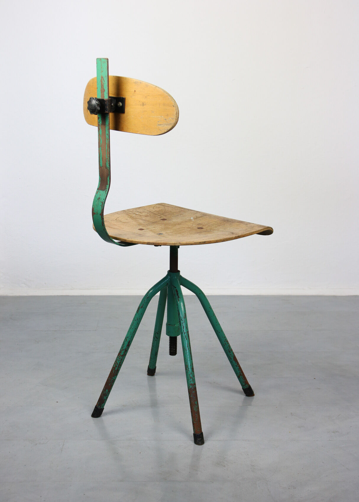 Set of 2 industrial mint green swivel chairs, 1960