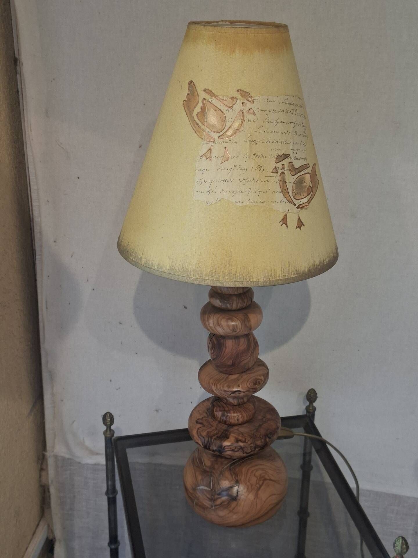 Lampe en olivier