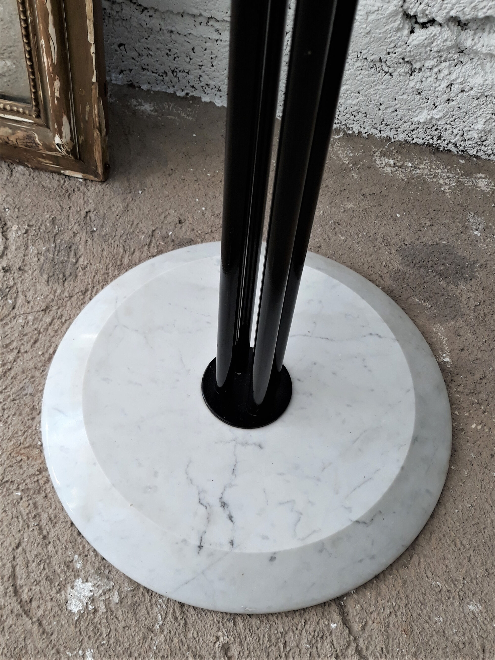Porte-manteaux sur pied forme perroquet / Socle et patères marbre / Modern Mid-Century / Vintage 1960