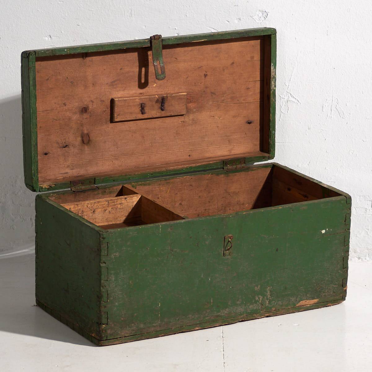 Small antique green wooden chest (circa 1910) #6