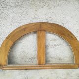 Impostes or half moon window