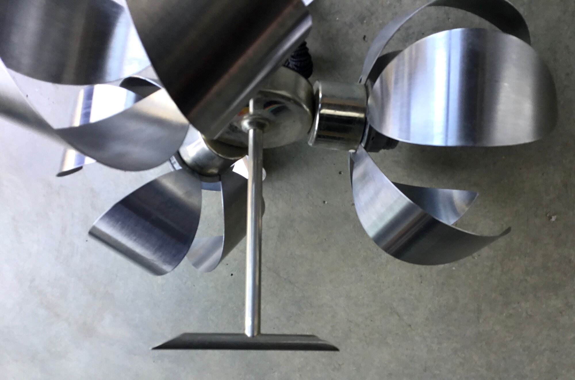Space-age pendant lamp with 3 stainless steel lights and brushed aluminum adjustable in height - design 1970