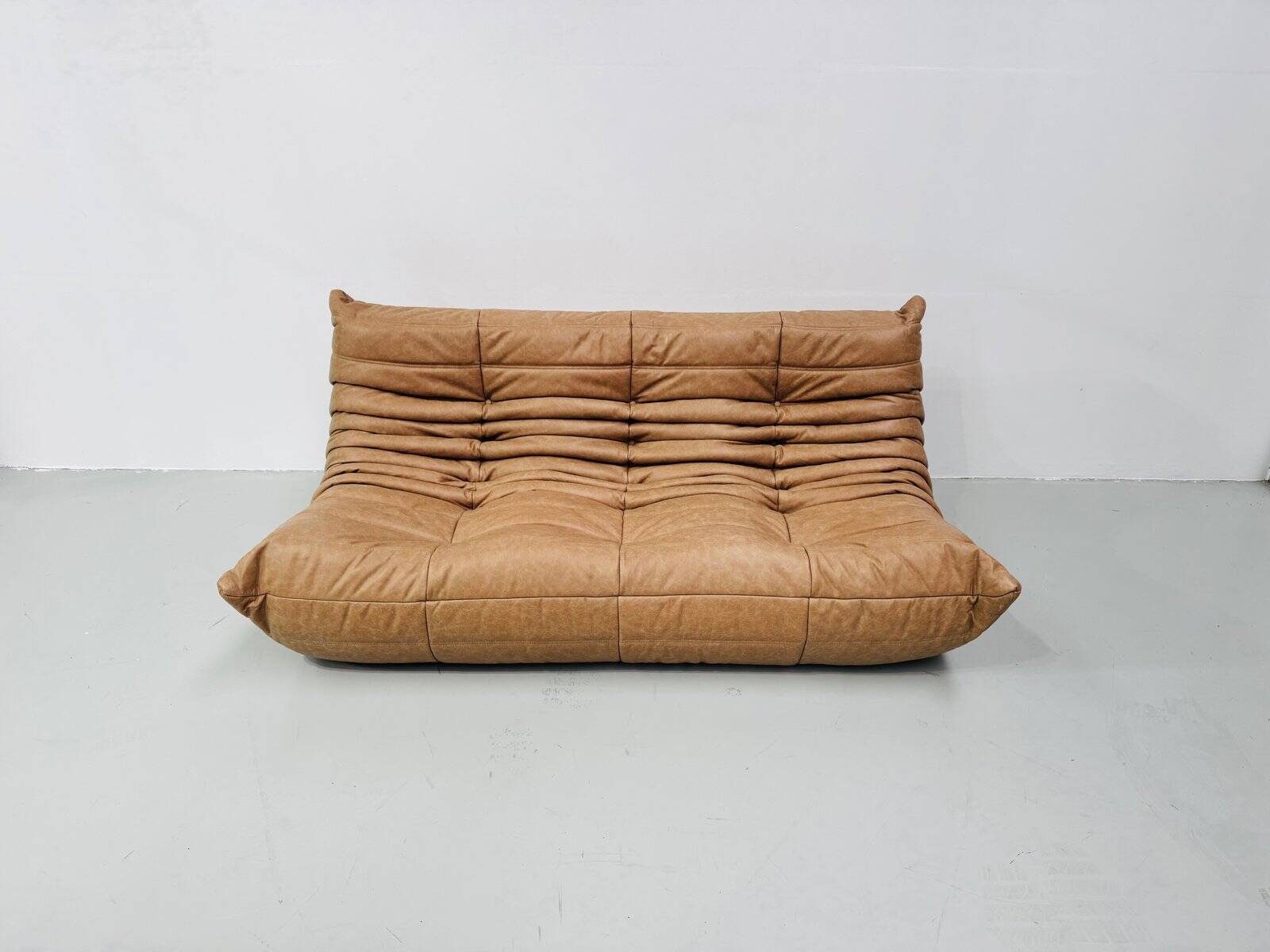 French Togo 3-seater sofa in camel leather attributed to Michel Ducaroy for Ligne Roset