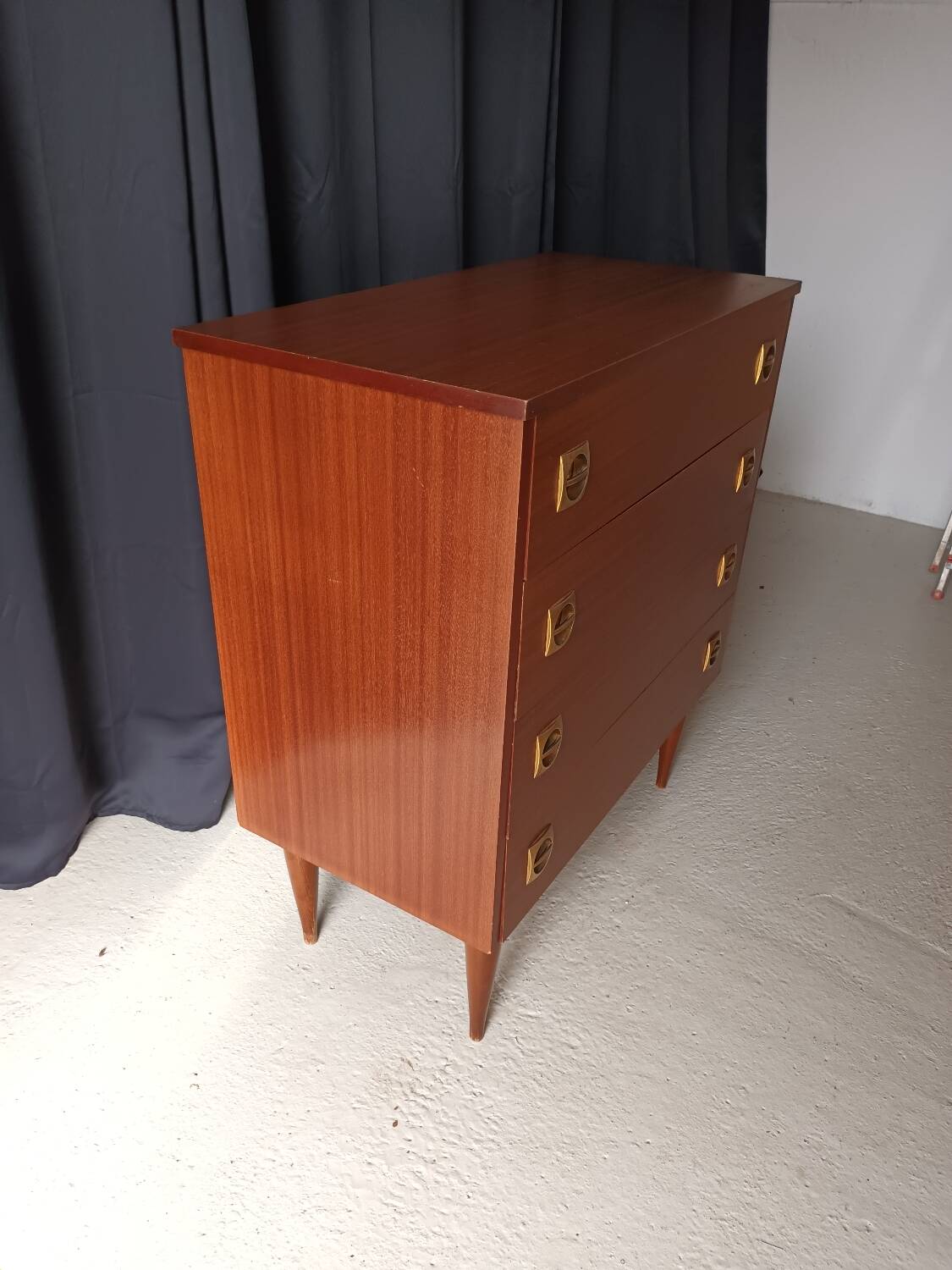 Vintage chest of drawers