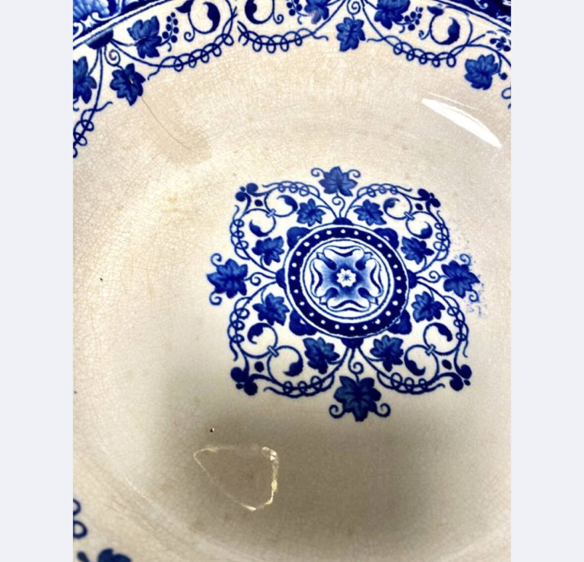 4 old Moustiers plates