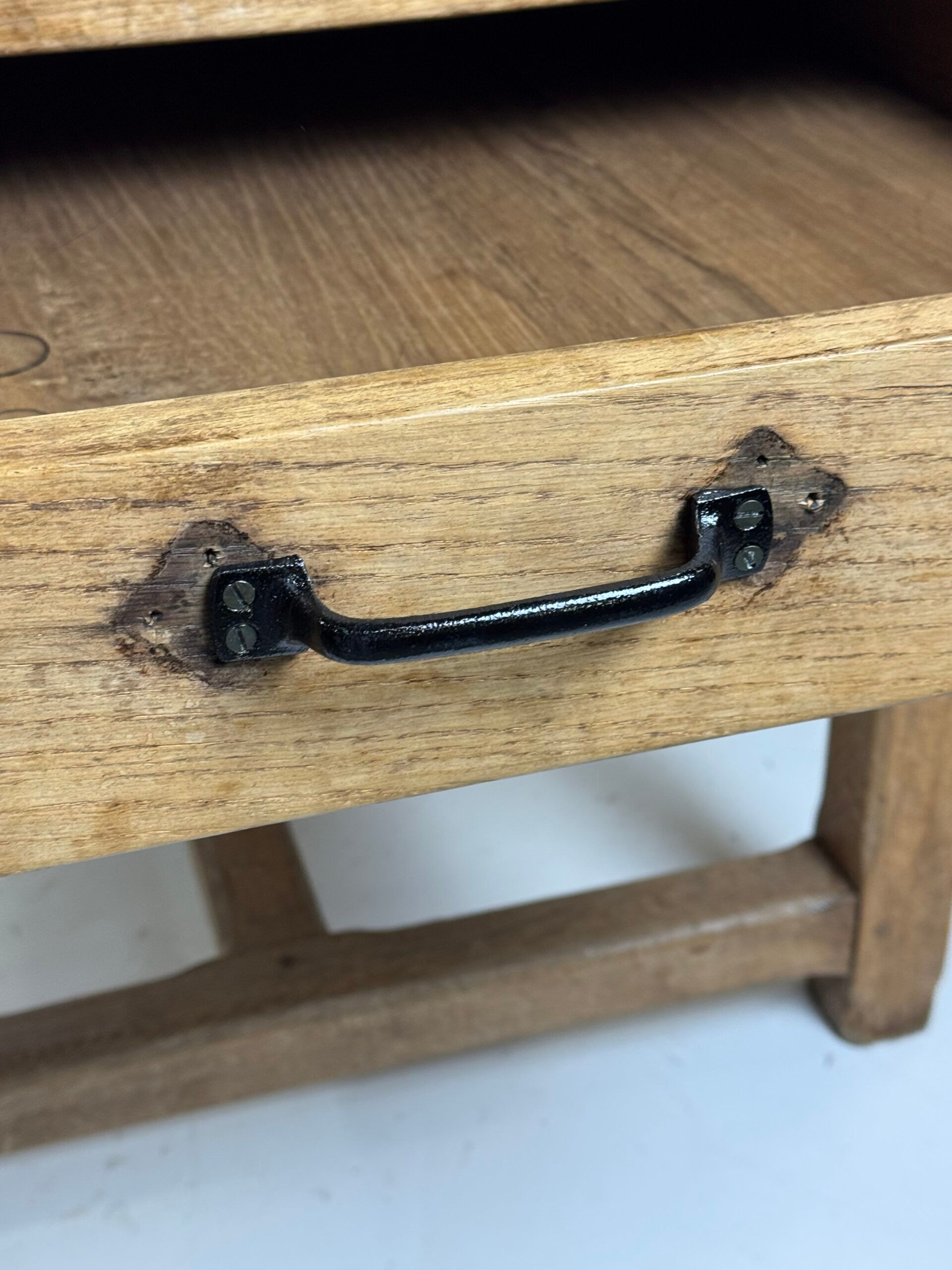 Table de monastère française en chêne du 19ème siècle