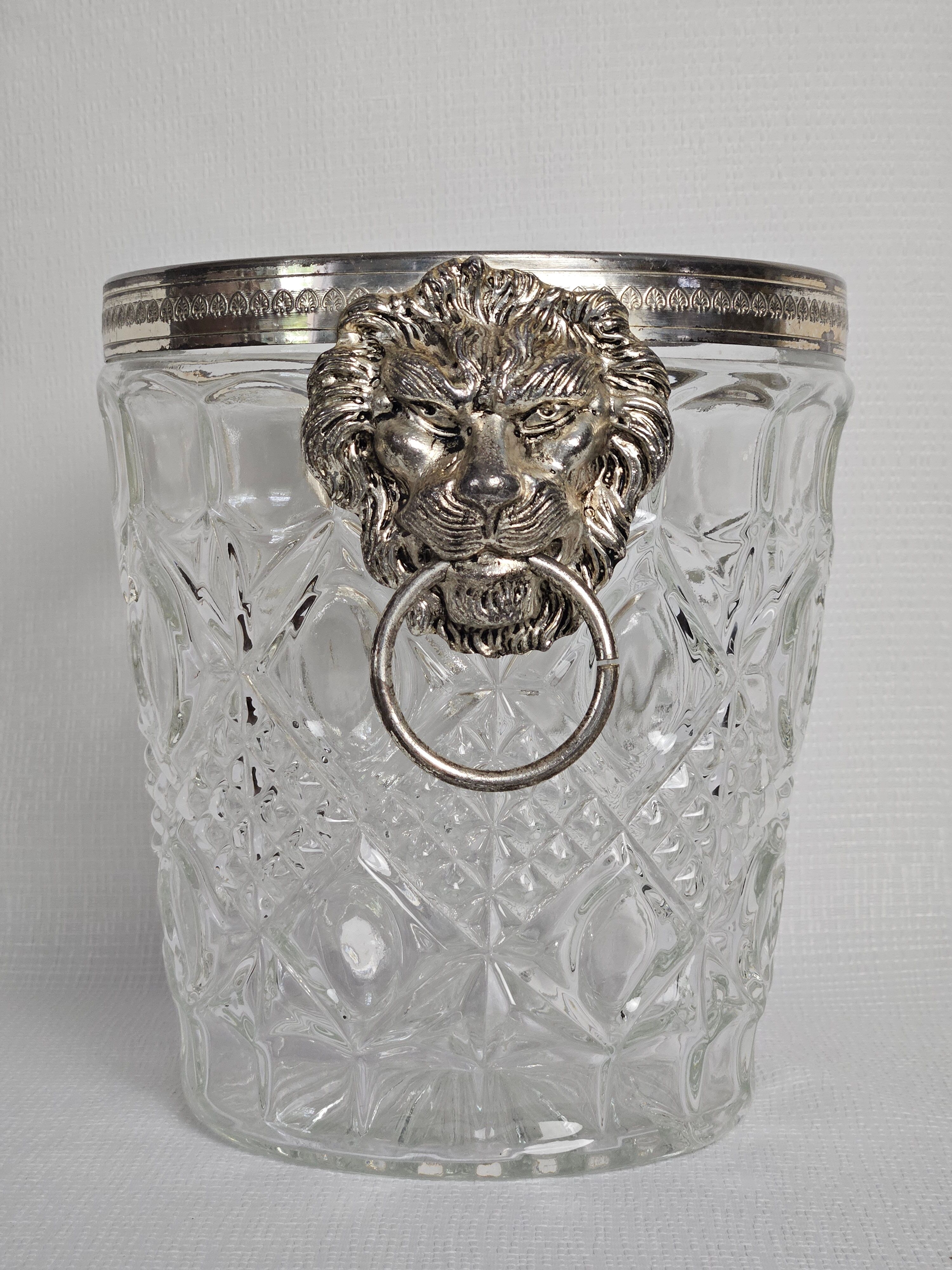 Lion head champagne bucket and its stand 20th century