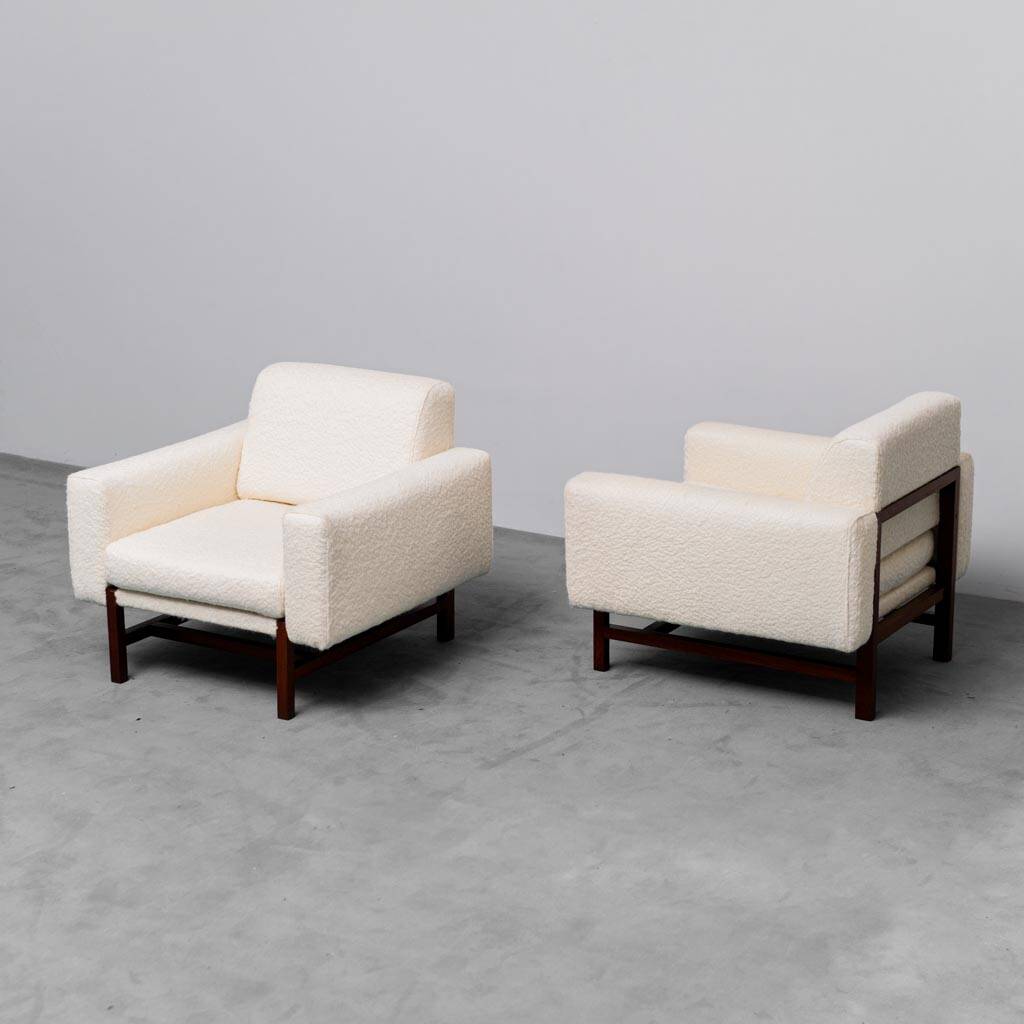 Paire de fauteuils en velours bois haut de gamme 1970 vintage modernisme