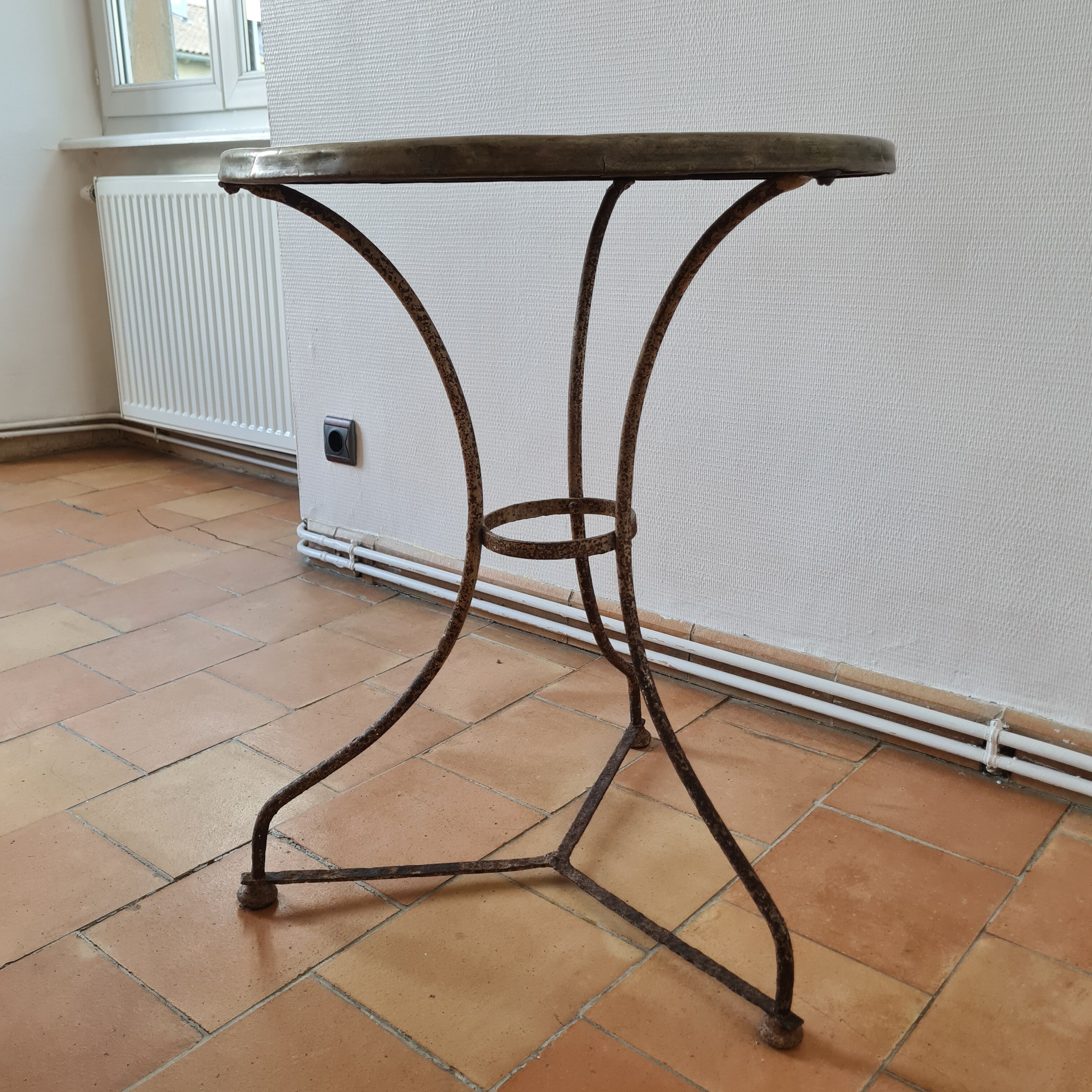 Bistro Gueridon 1920