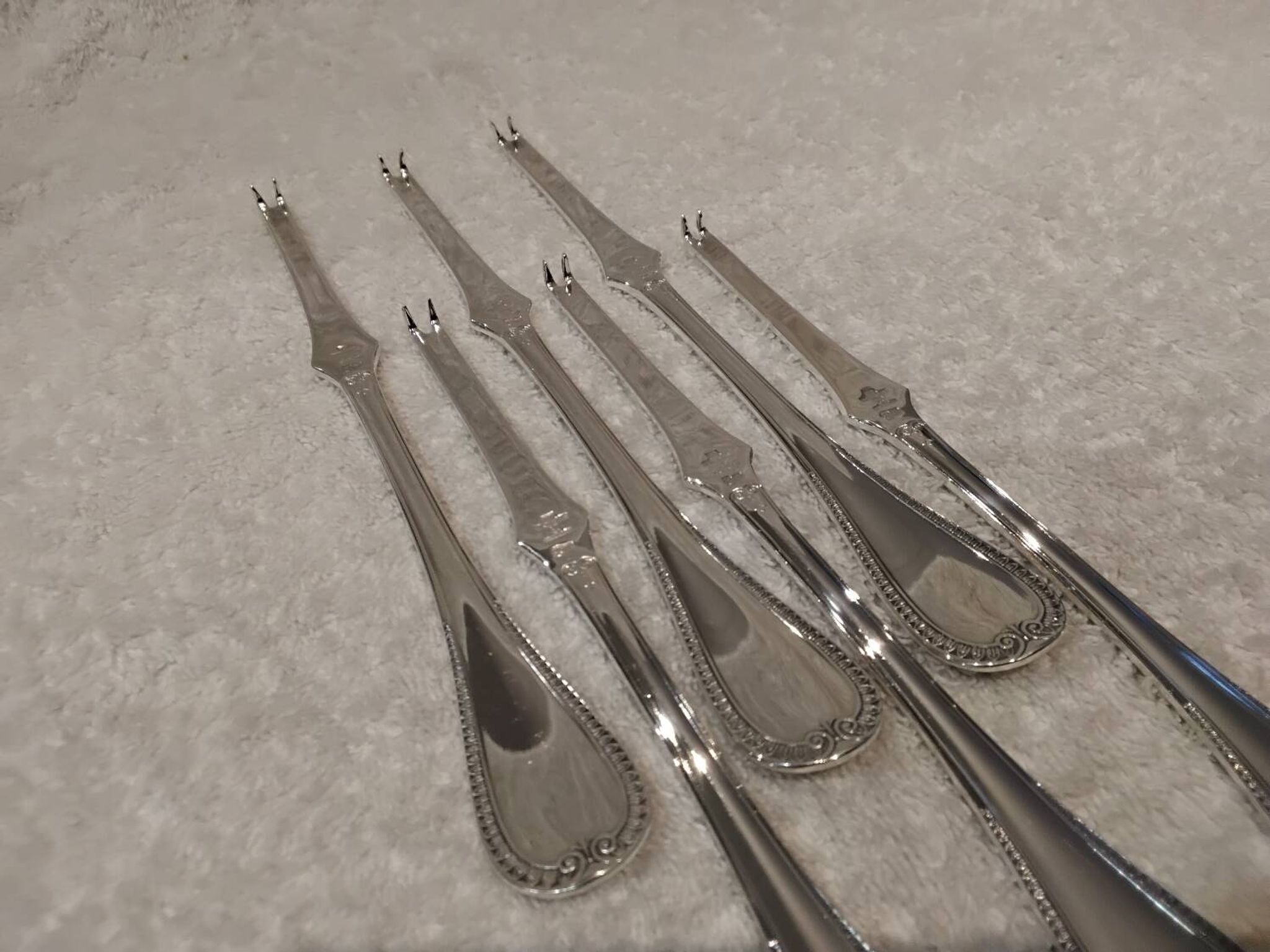 6 silver-plated metal lobster picks by Christofle Malmaison, 18cm