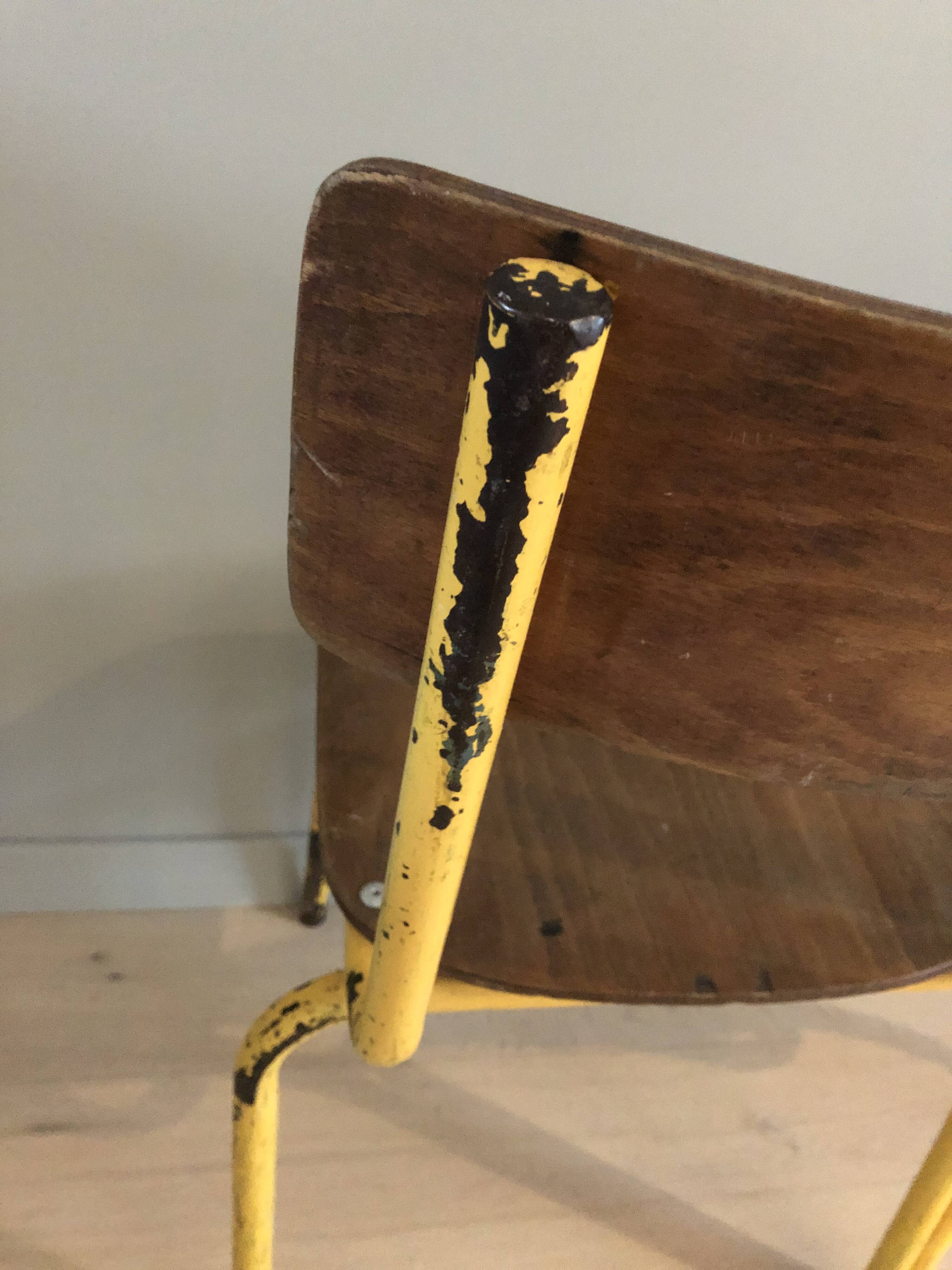 Paire de chaises d'écolier